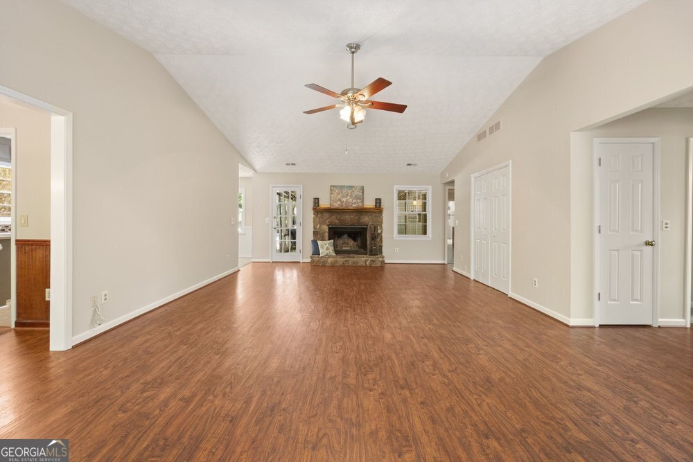 4455 Dunmovin Drive Kennesaw - Photo 7