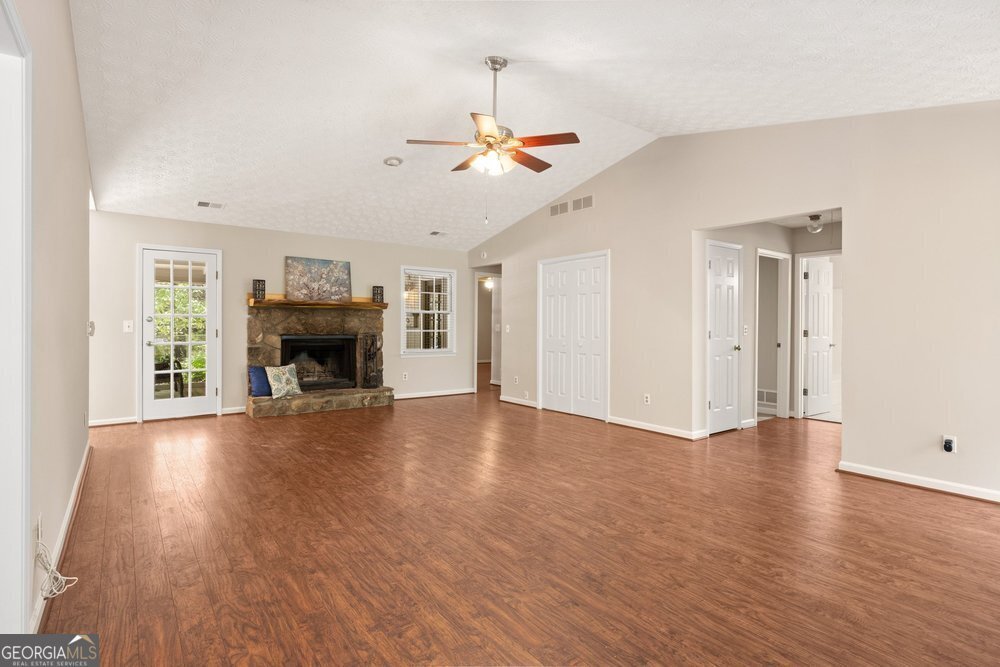 4455 Dunmovin Drive Kennesaw - Photo 8