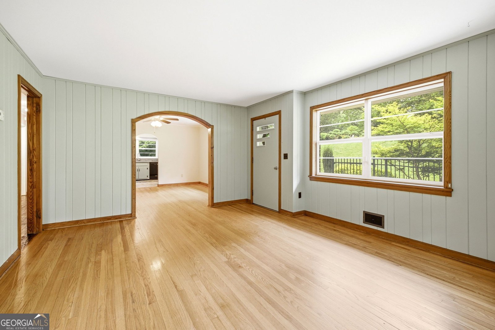 190 North St Clarkesville - Photo 16