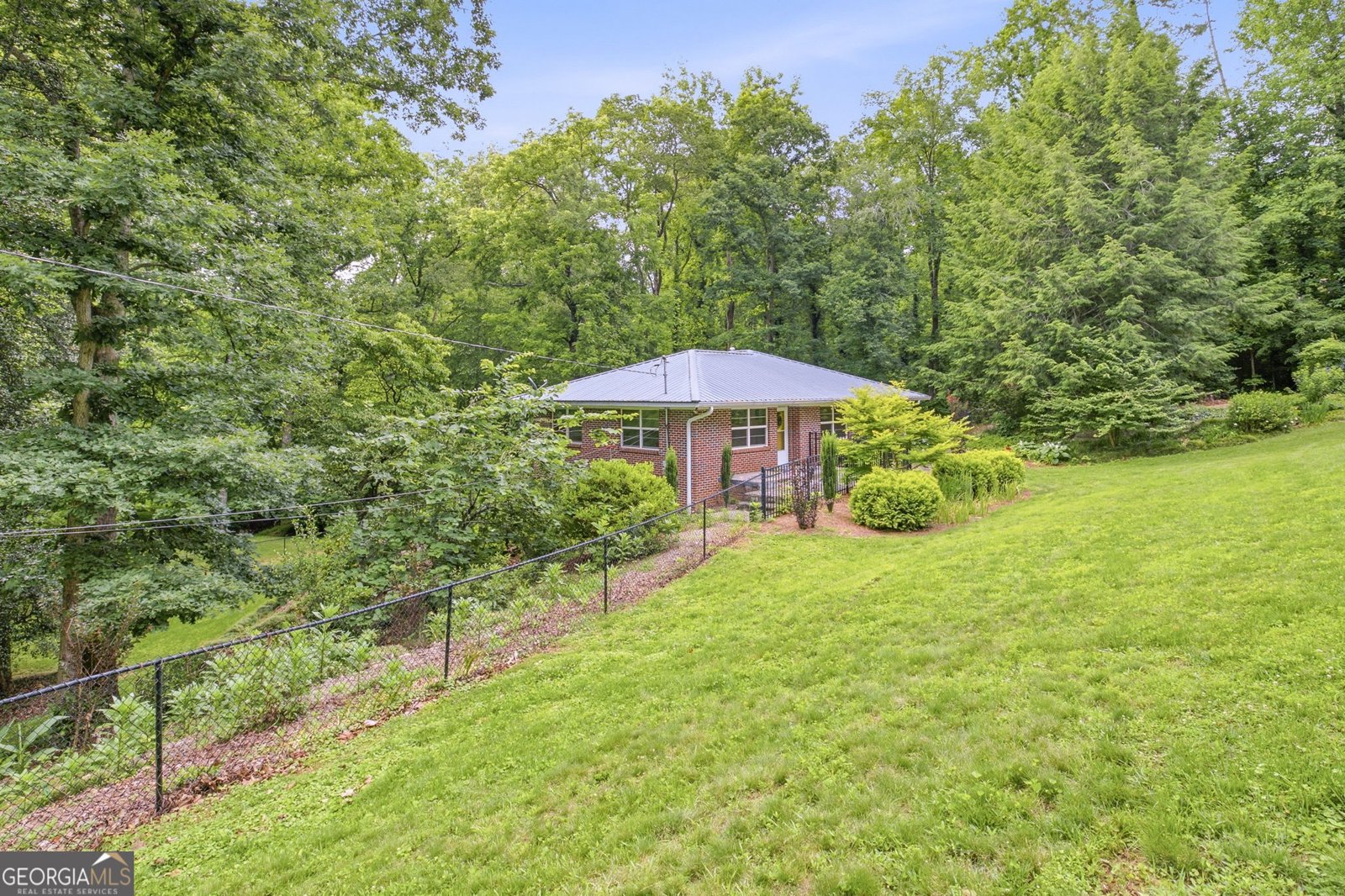 190 North St Clarkesville - Photo 36