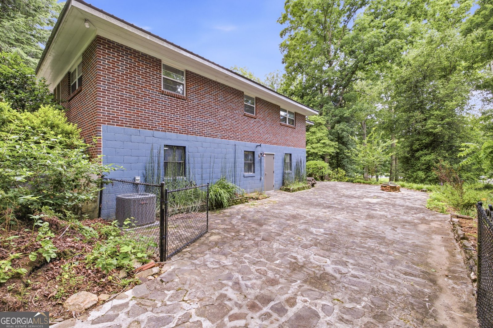 190 North St Clarkesville - Photo 6