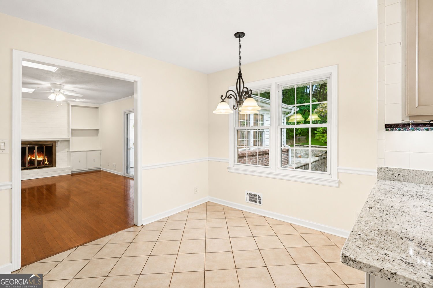 1683 Oak Ridge Circle Stone Mountain - Photo 11