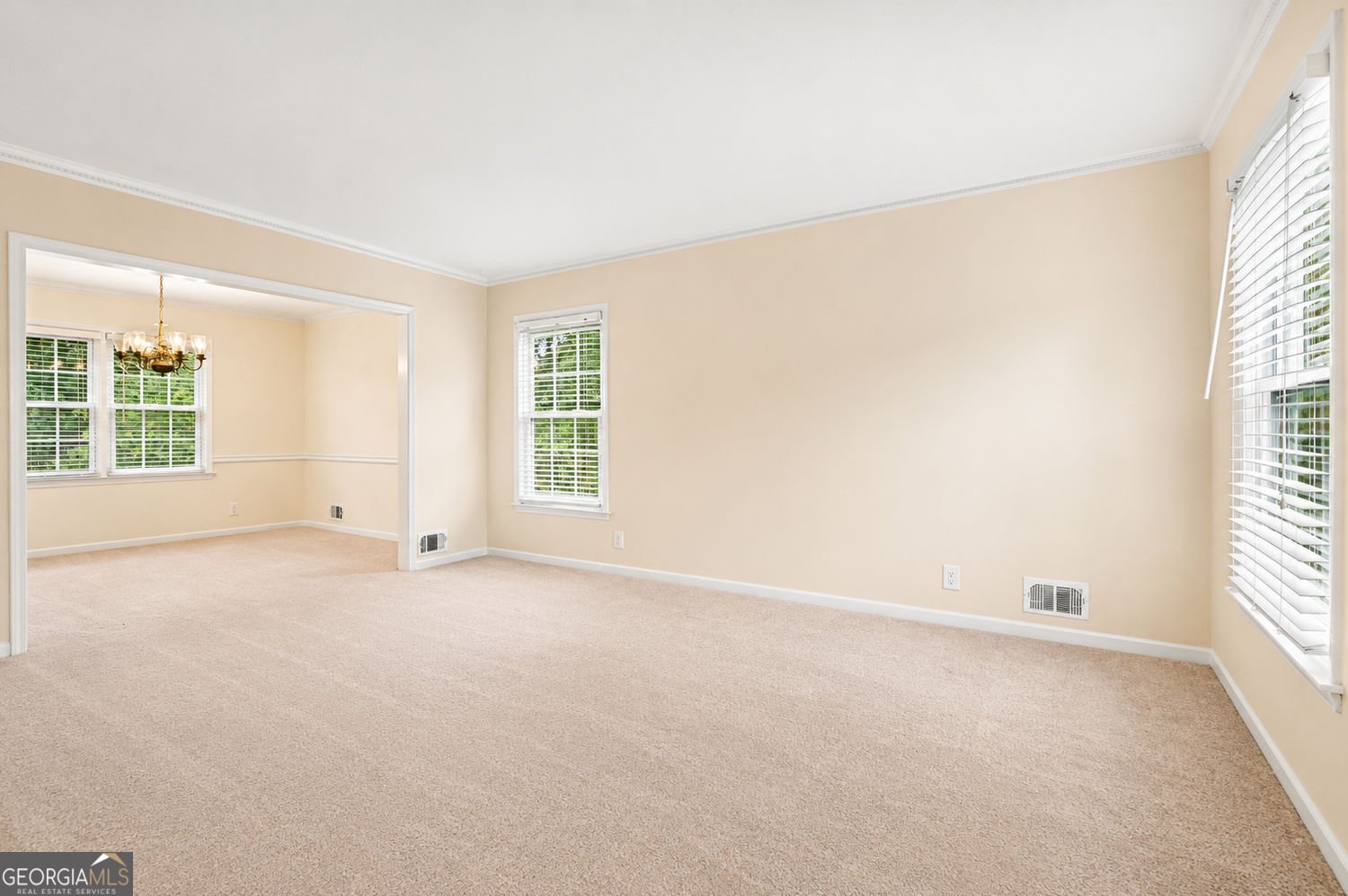 1683 Oak Ridge Circle Stone Mountain - Photo 8