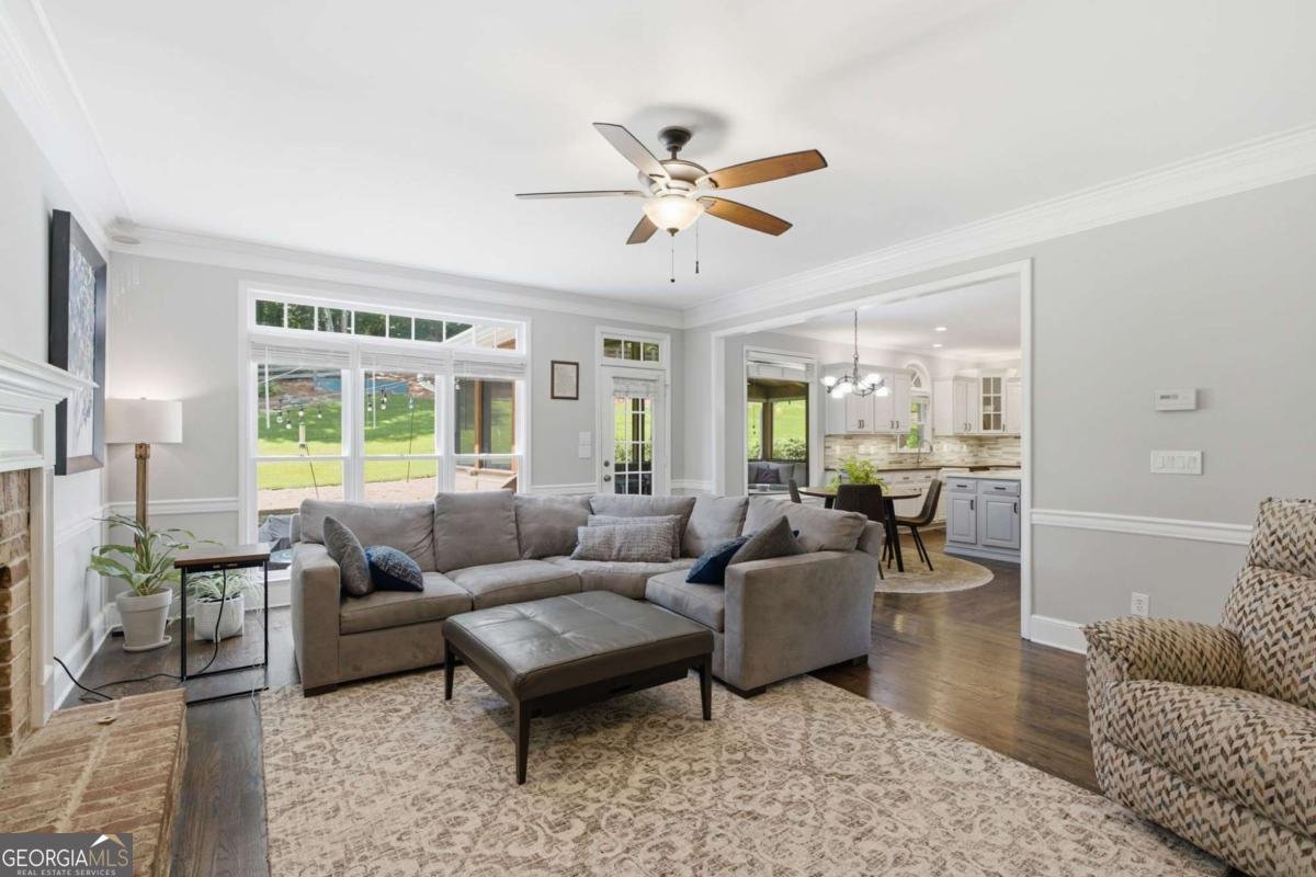 112 Grandcrest Drive Suwanee - Photo 10