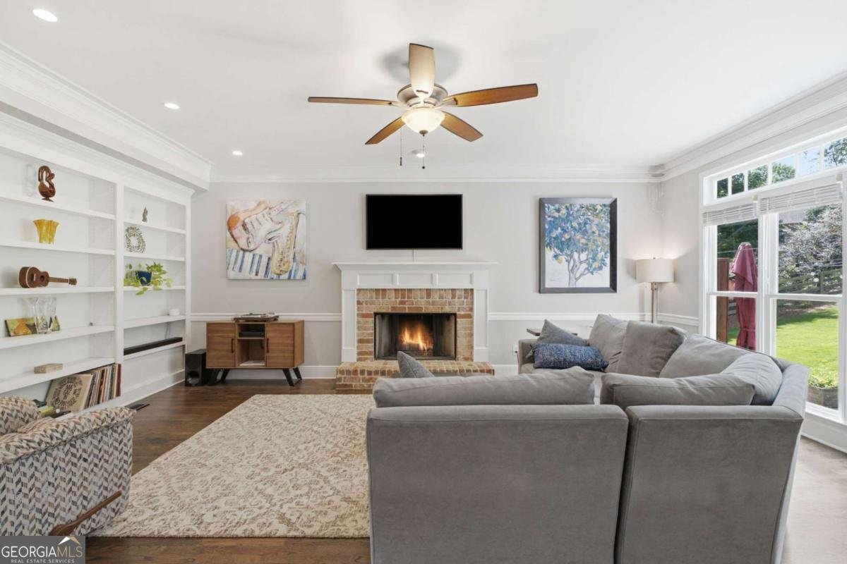 112 Grandcrest Drive Suwanee - Photo 9