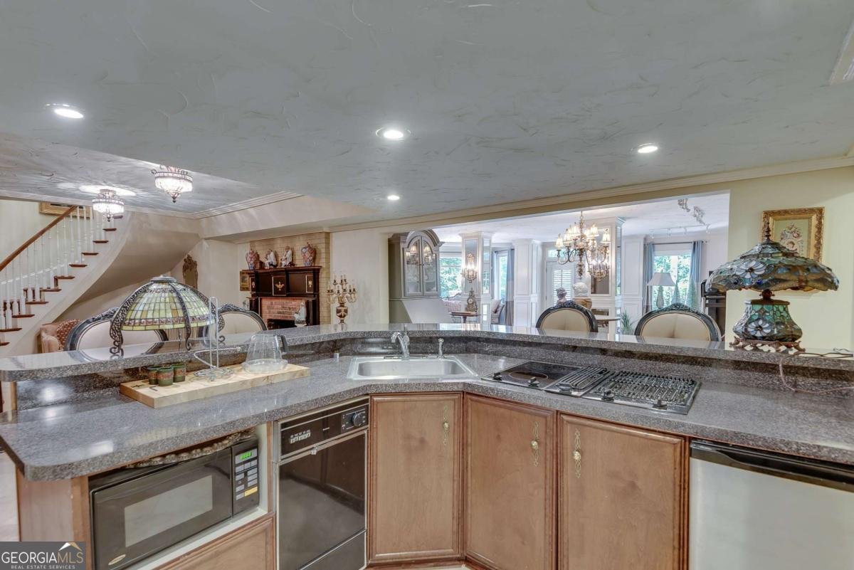 2341 Habersham Drive Marietta - Photo 53