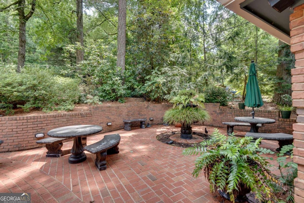 2341 Habersham Drive Marietta - Photo 7