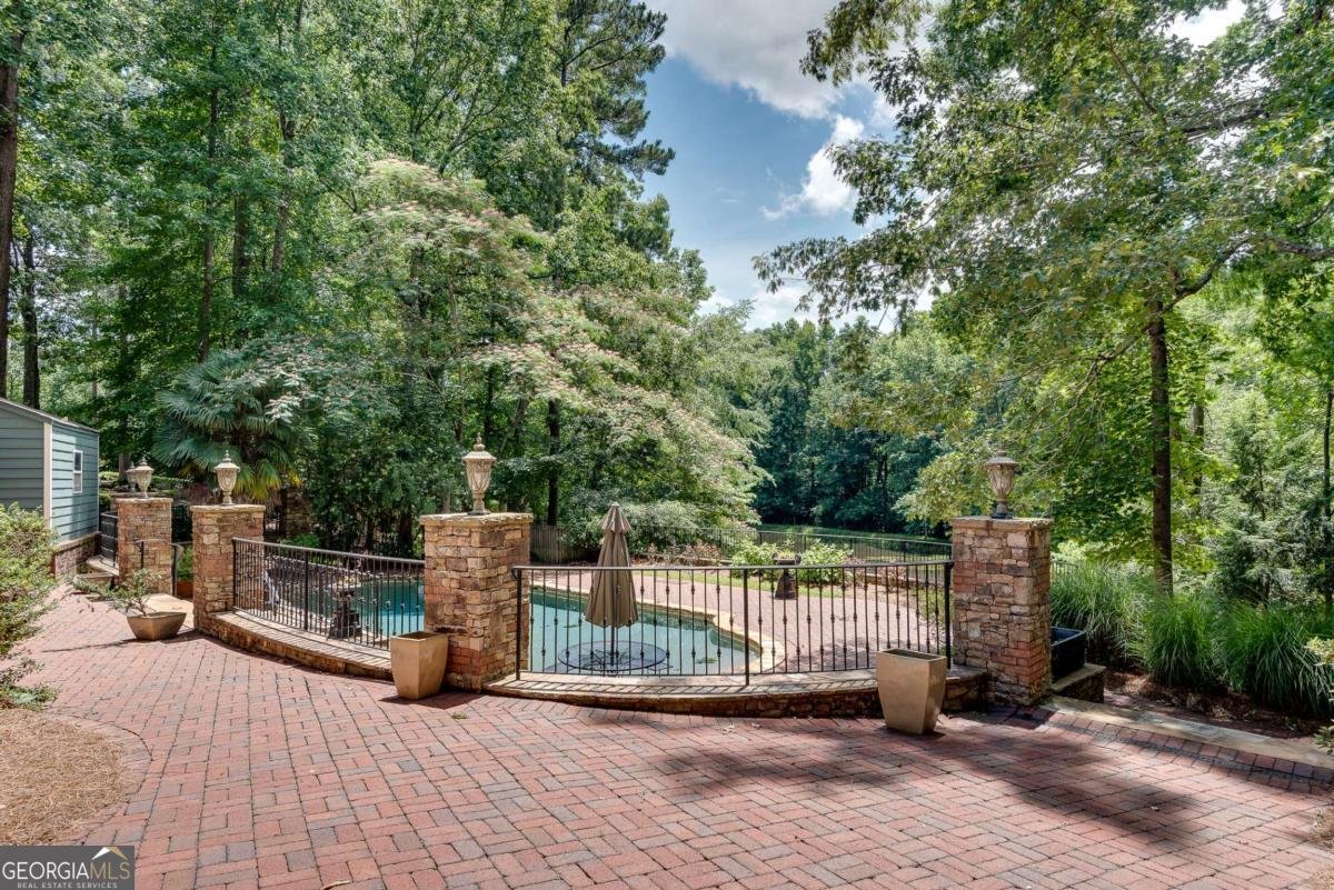 2341 Habersham Drive Marietta - Photo 70