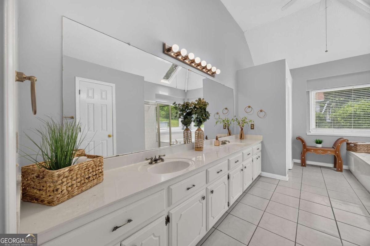 3210 Hall Garden Road Snellville - Photo 18