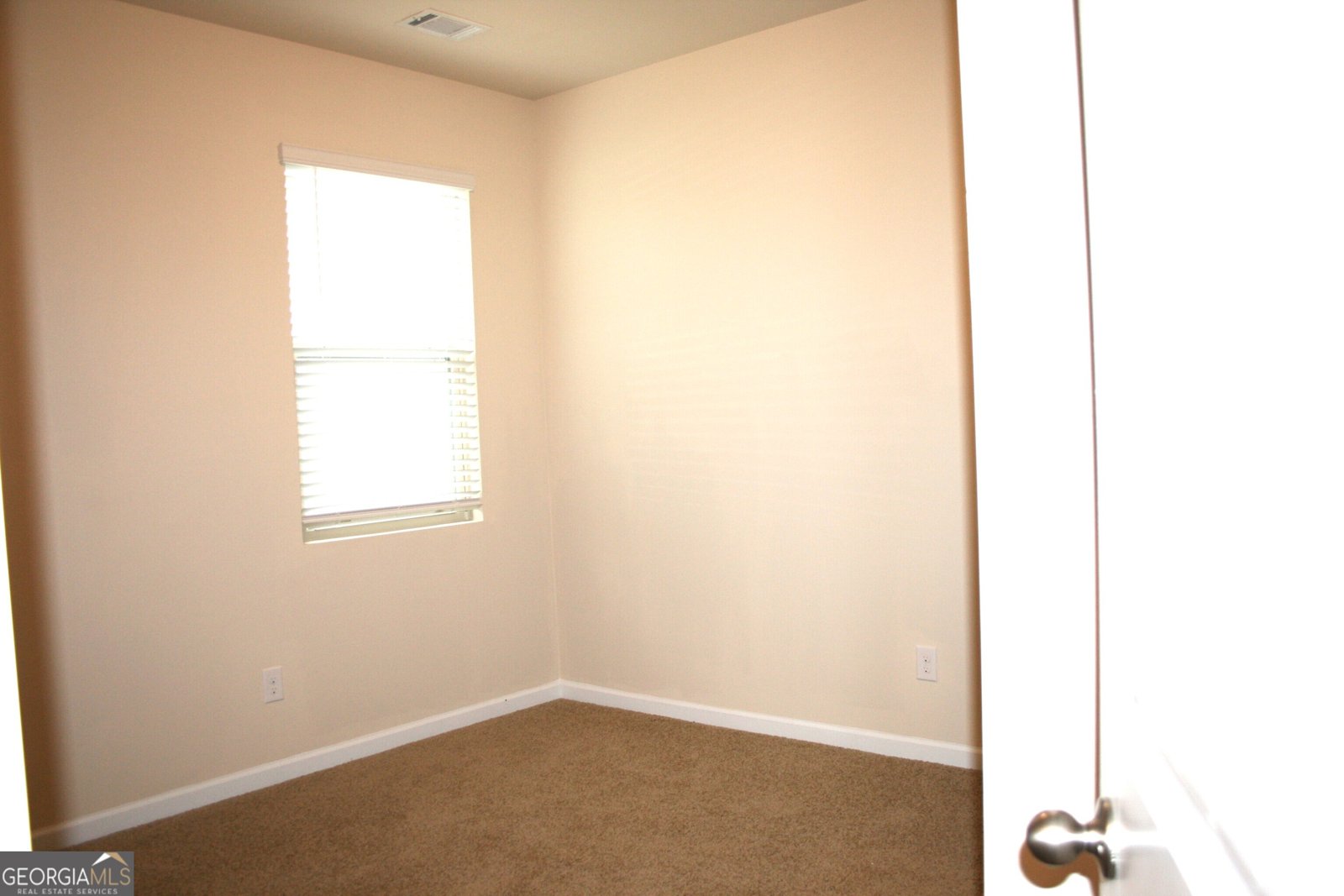 610 Dodson Lake Court Fairburn - Photo 11