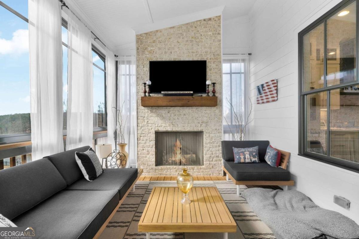 605 Club Drive Woodstock - Photo 18