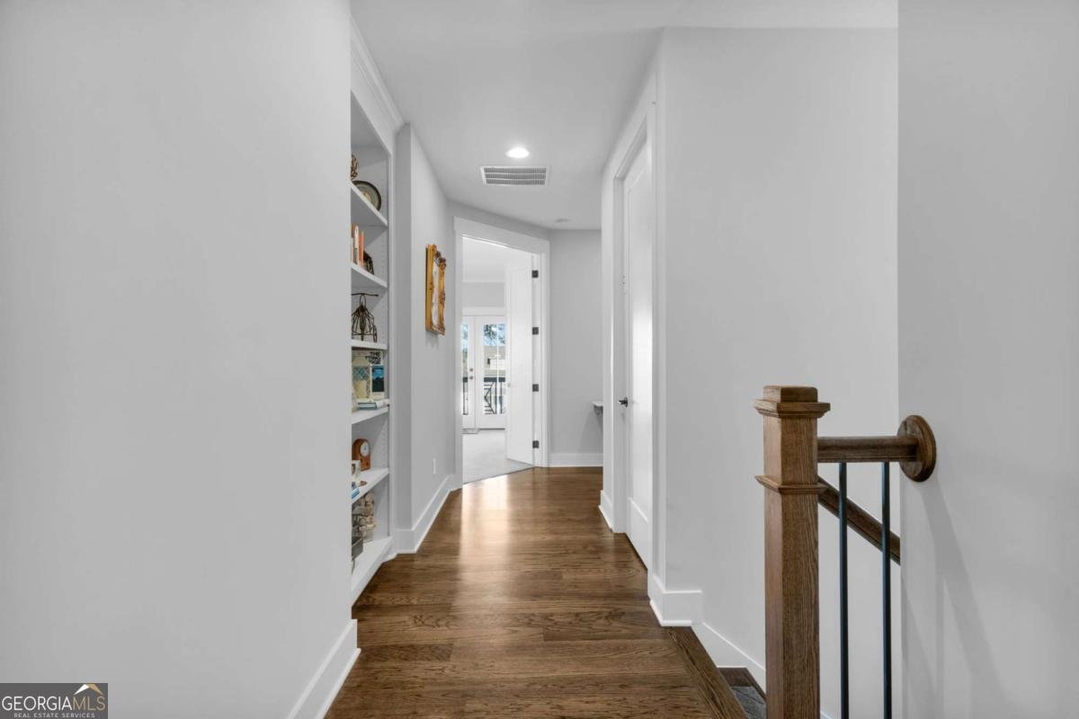 605 Club Drive Woodstock - Photo 33