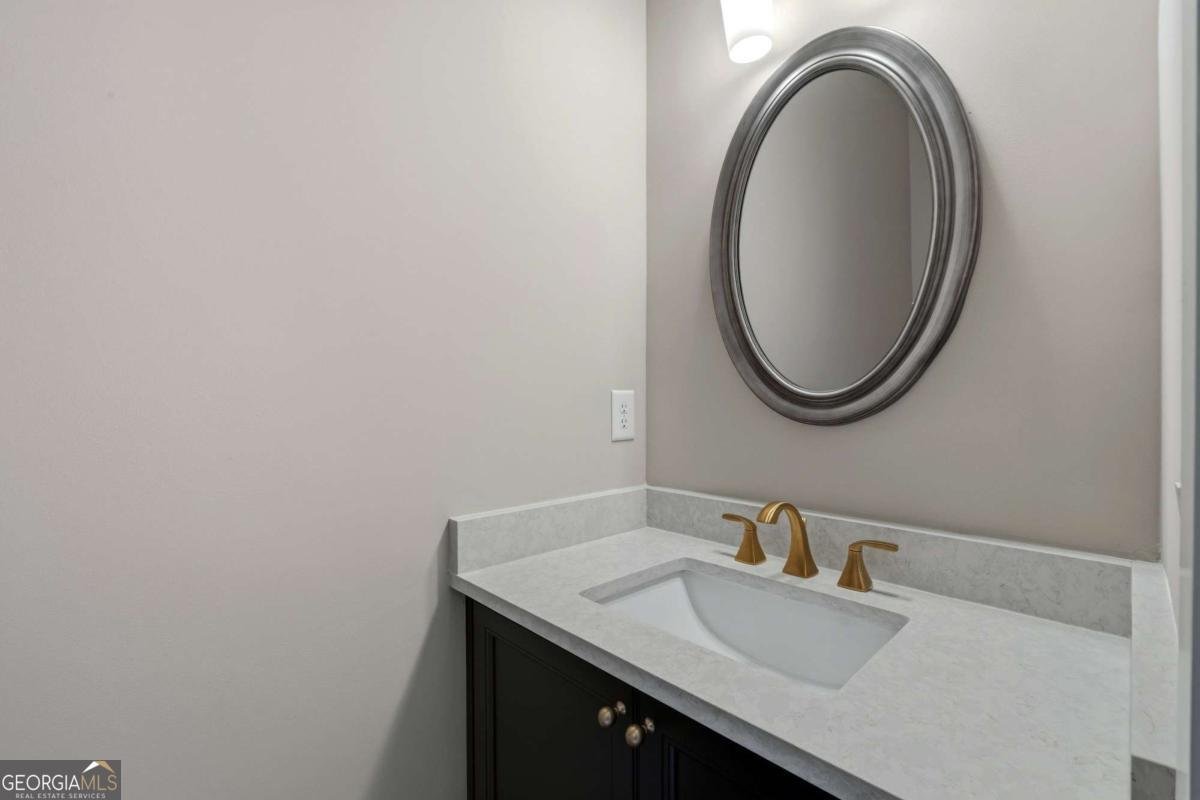 1033 Crossroad Trail Milton - Photo 24