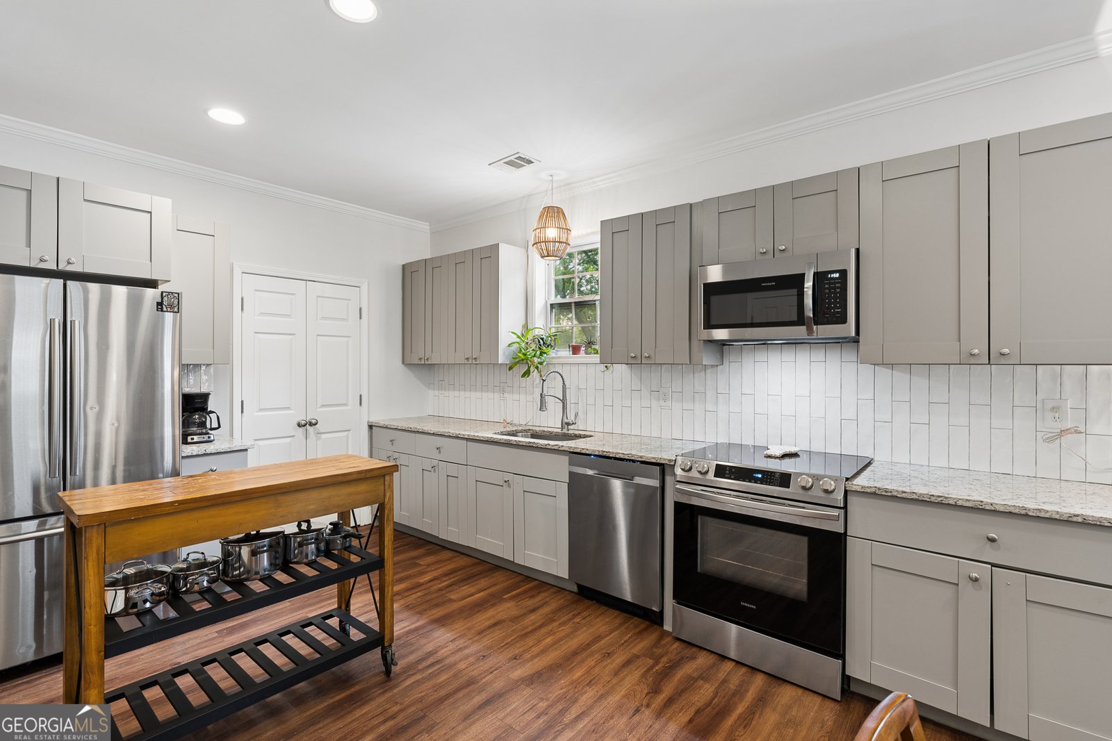 2533 Romain Way East Point - Photo 15