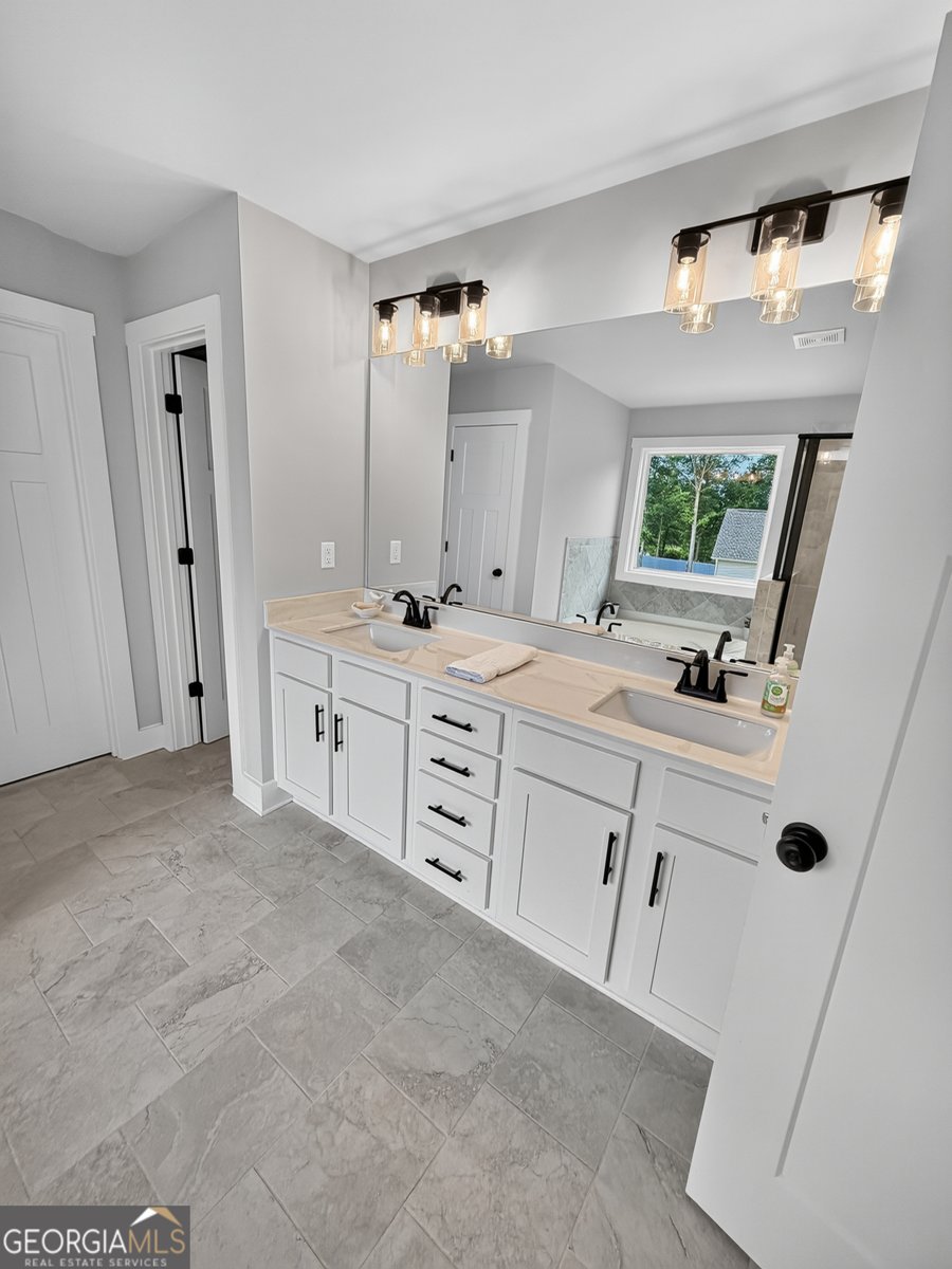 4947 Emory Griffin Road Gillsville - Photo 16