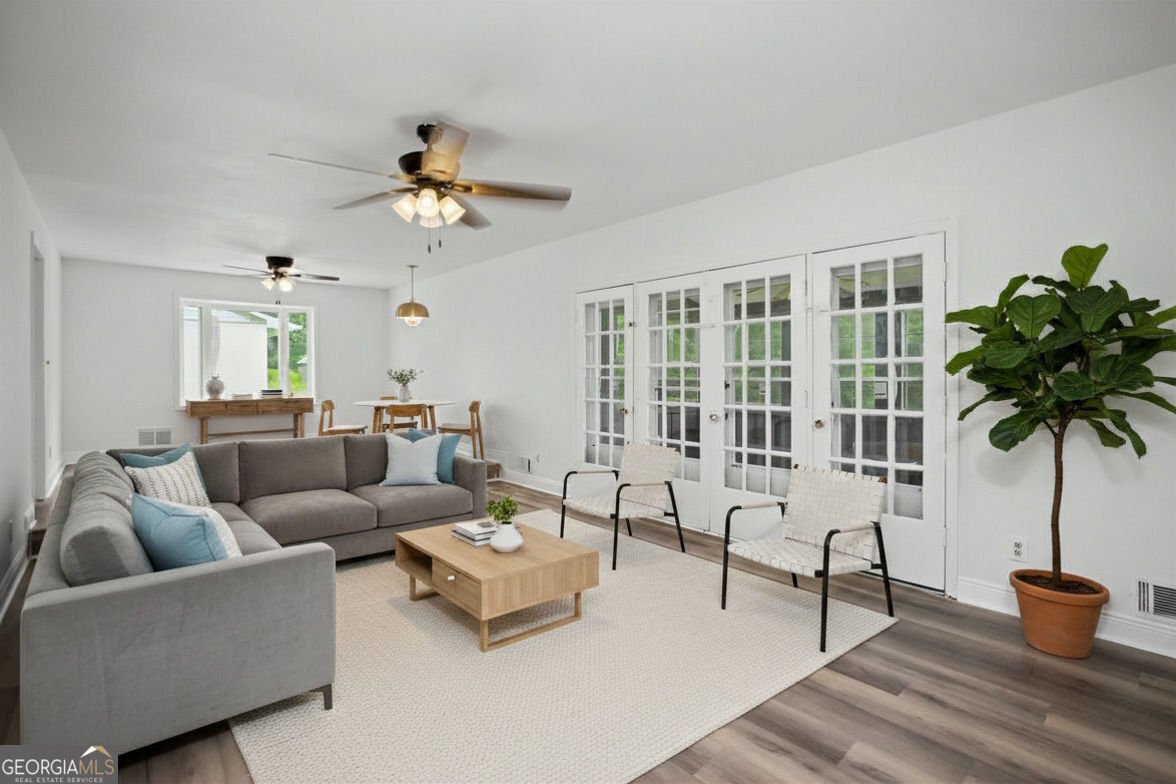 1605 Shackelford Road Griffin - Photo 6