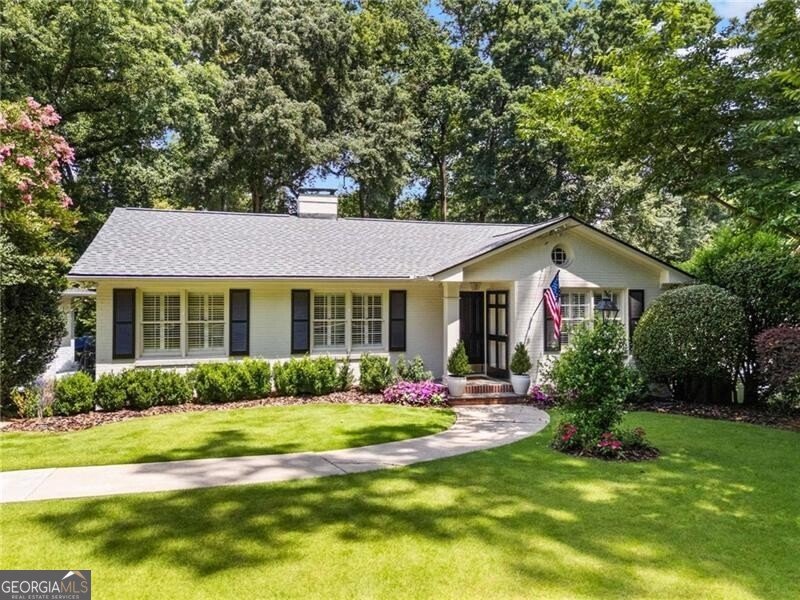 1556 Walthall Court Atlanta - main photo