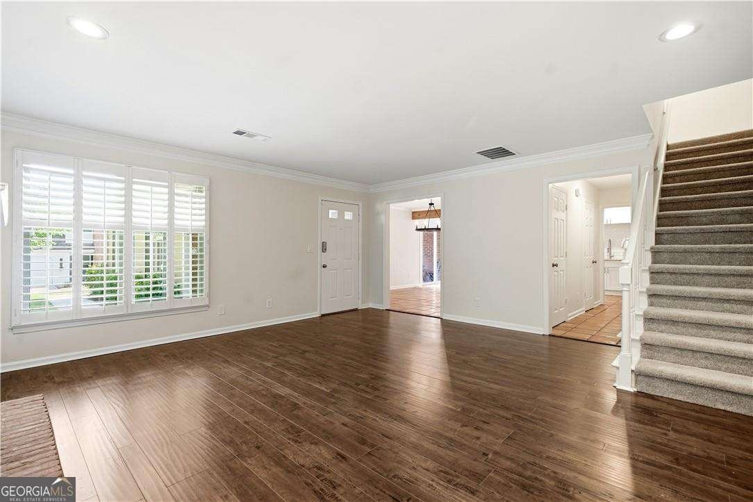128 Great Oaks Lane Roswell - Photo 12
