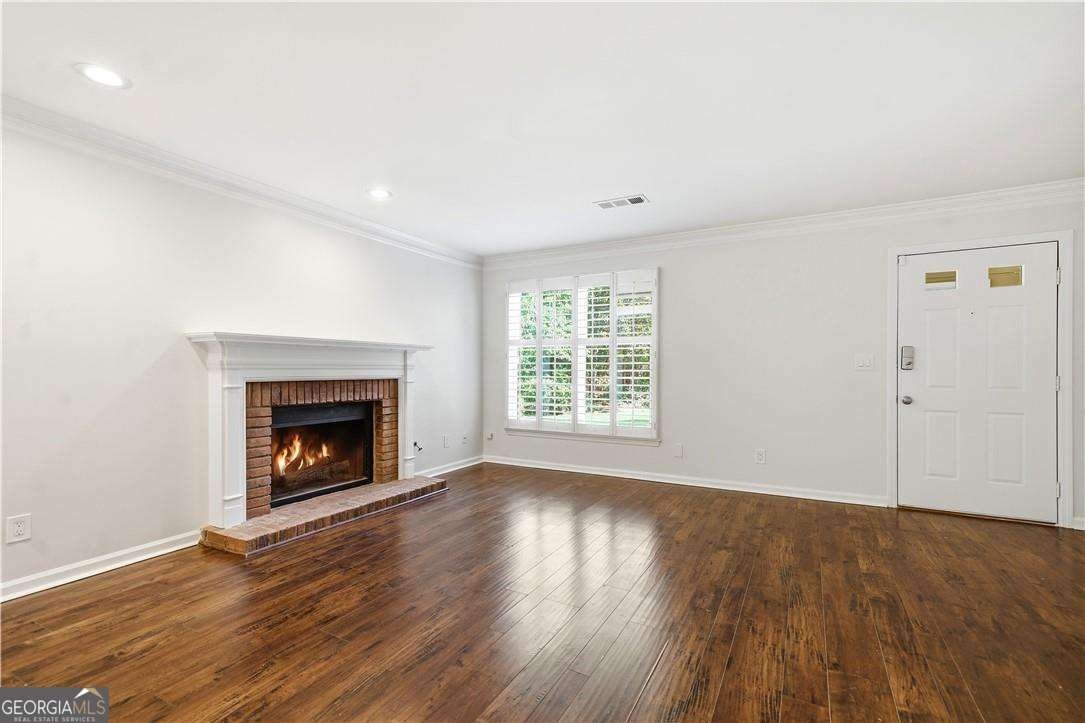 128 Great Oaks Lane Roswell - Photo 9