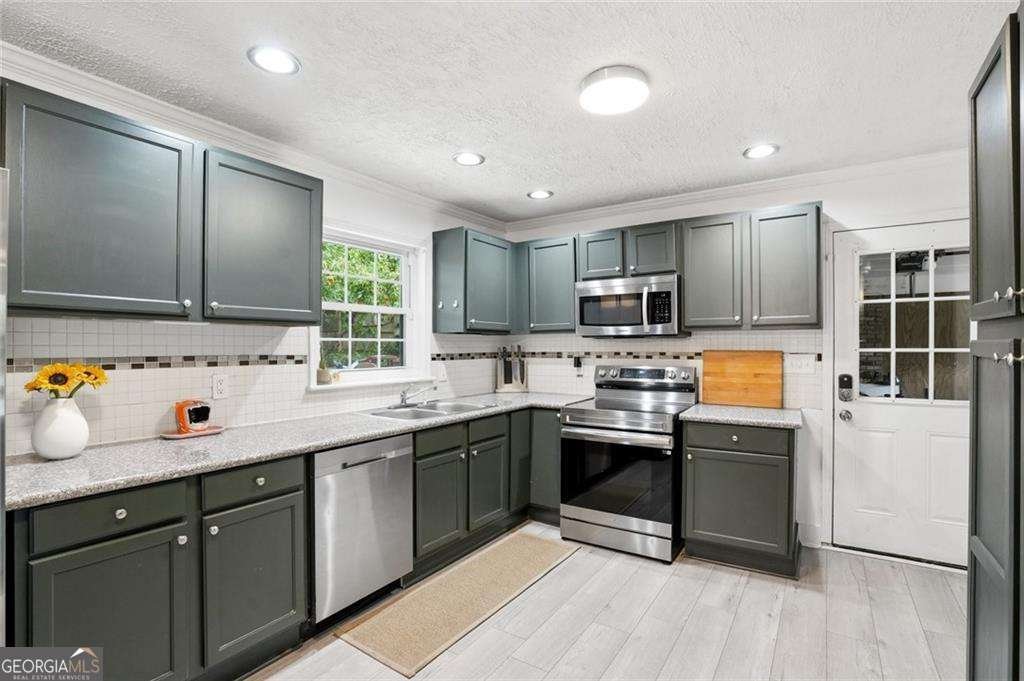 1720 Mary Lou Lane Atlanta - Photo 7