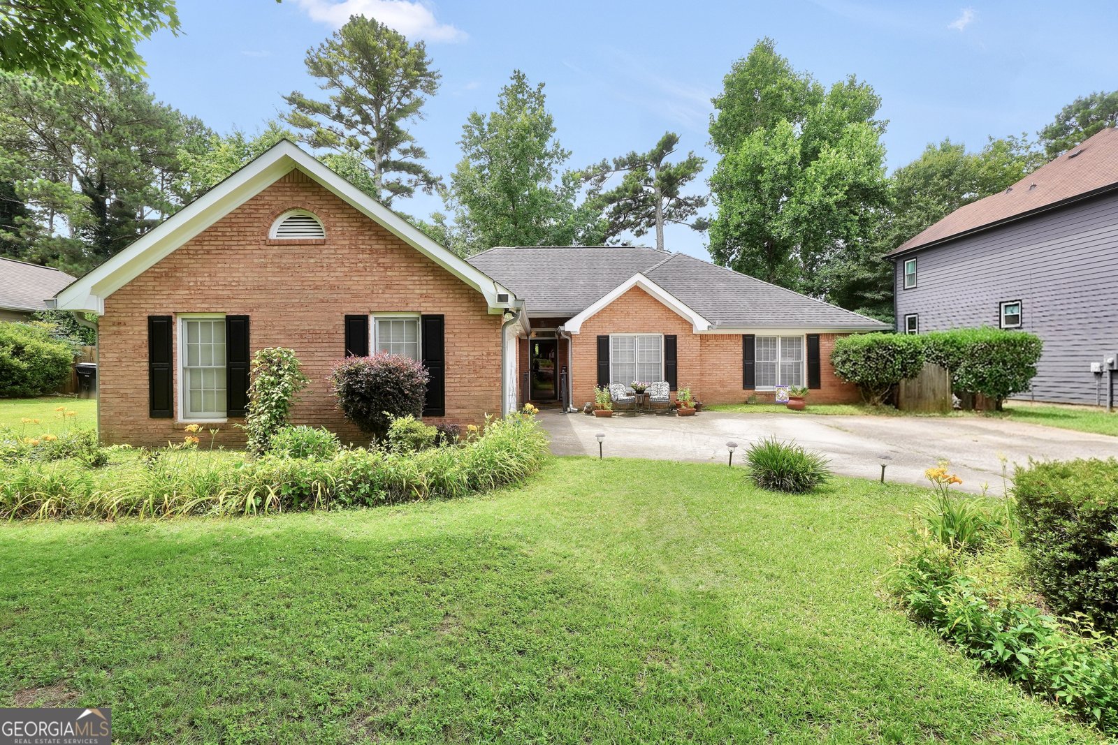 187 Pine Branch Drive Stockbridge - main photo