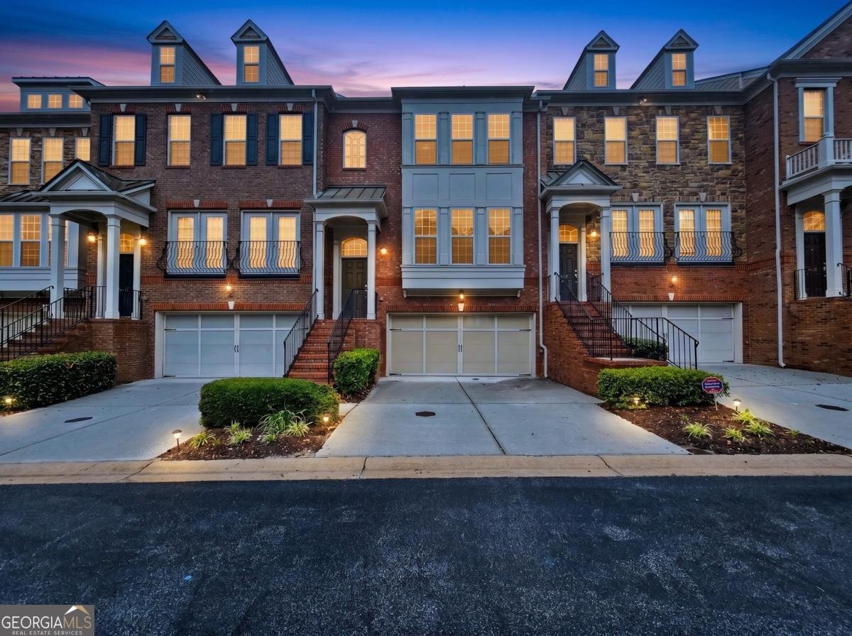 5016 Ridgemont Walk Atlanta - main photo