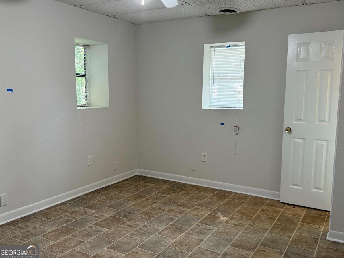 8439 Lake Drive Snellville - Photo 10