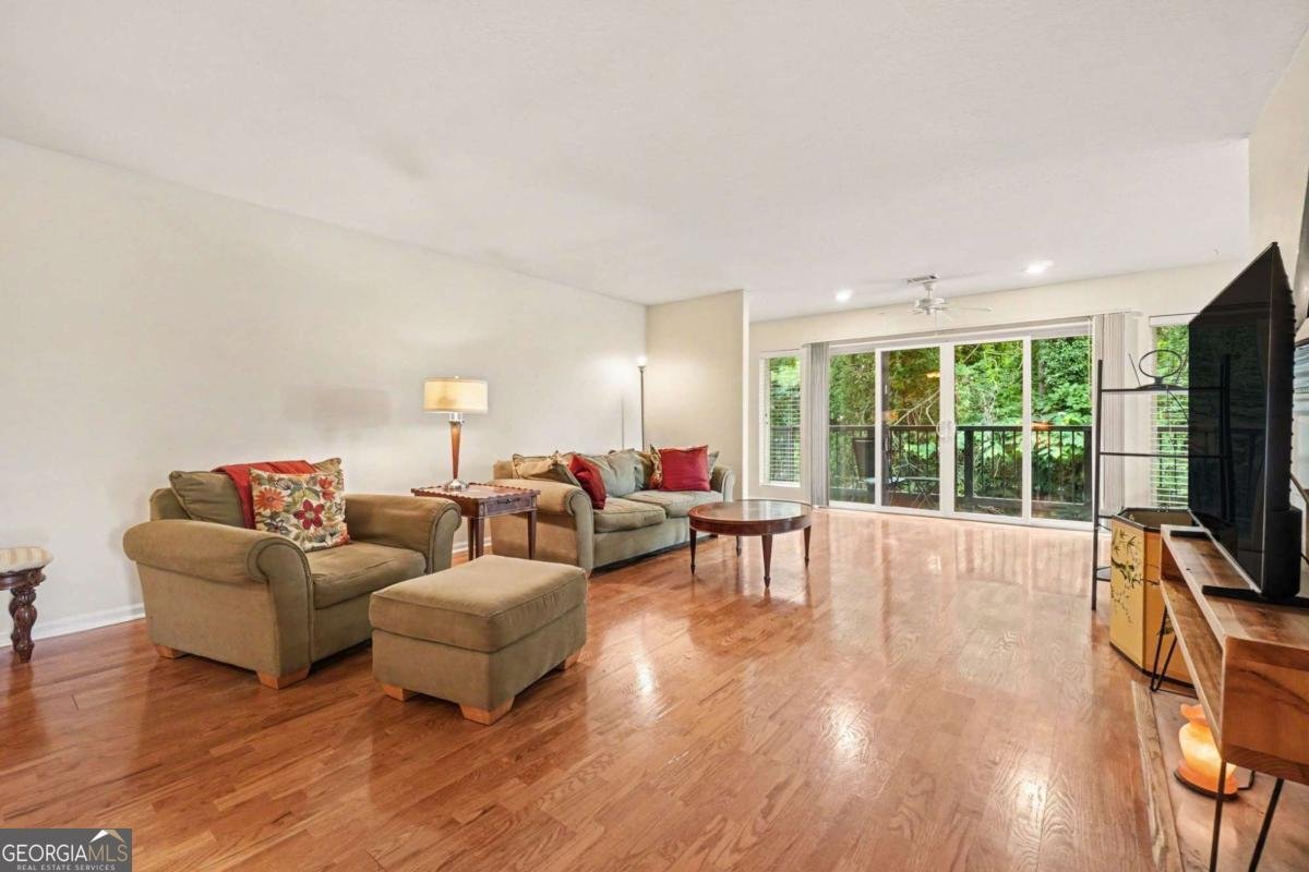 4105 Pine Heights Drive Atlanta - Photo 10