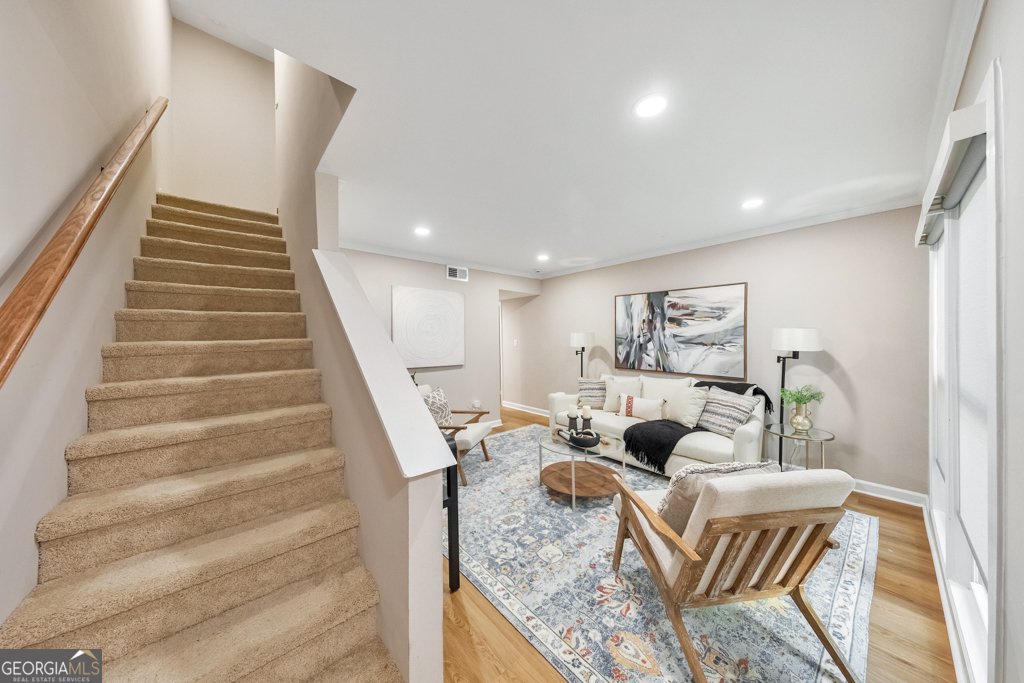 5058 Meadow Lane Marietta - Photo 9