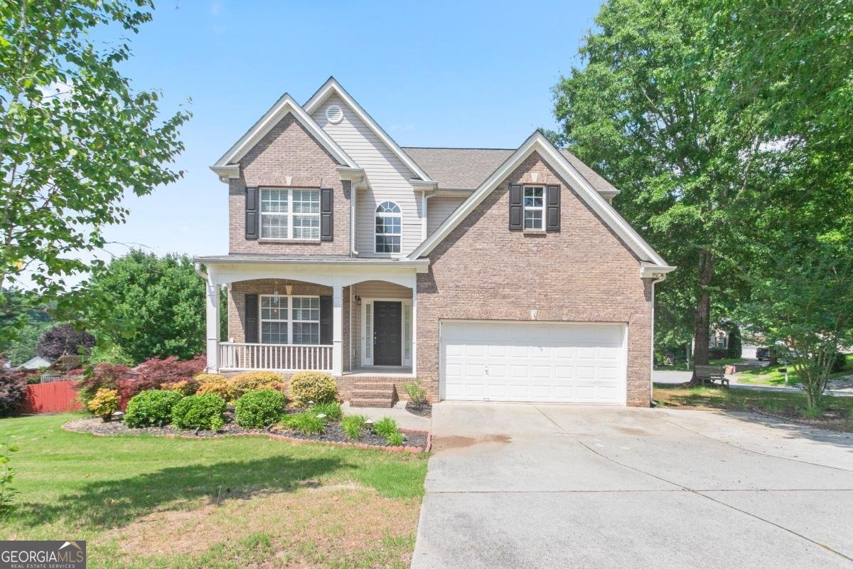 6005 Ambercrest Court Buford - main photo