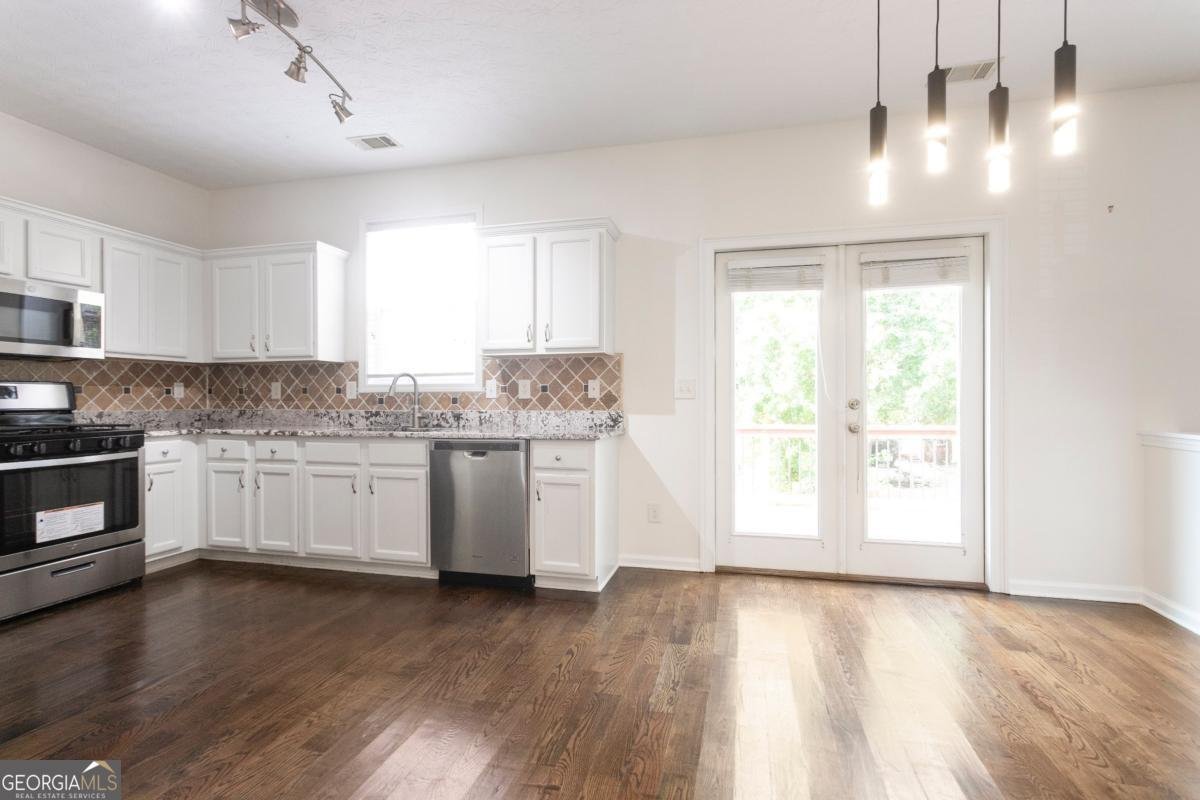 6005 Ambercrest Court Buford - Photo 11
