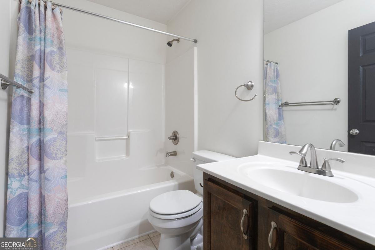 6005 Ambercrest Court Buford - Photo 13