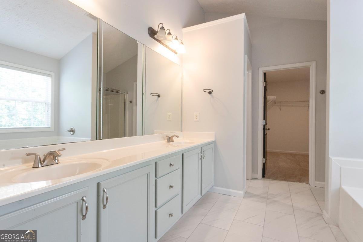 6005 Ambercrest Court Buford - Photo 19