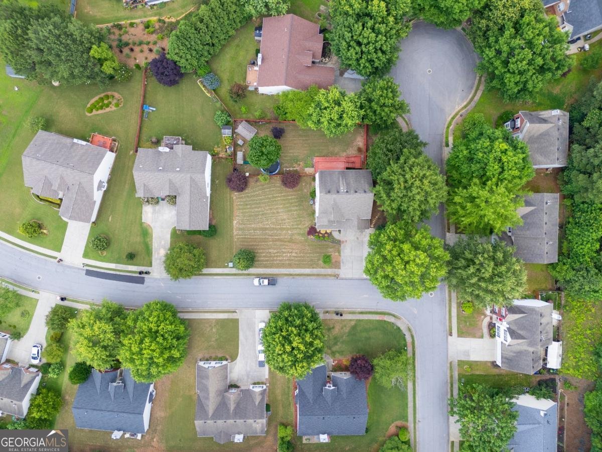 6005 Ambercrest Court Buford - Photo 32