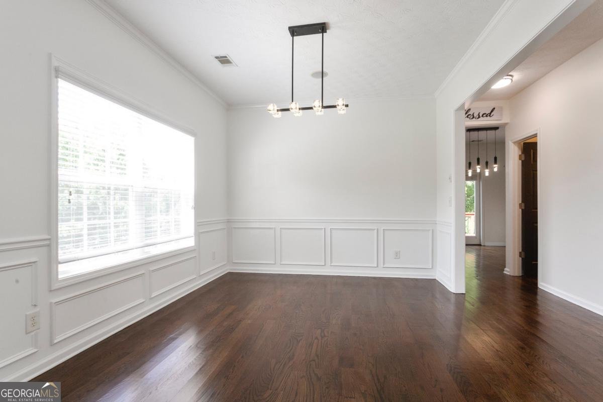 6005 Ambercrest Court Buford - Photo 7