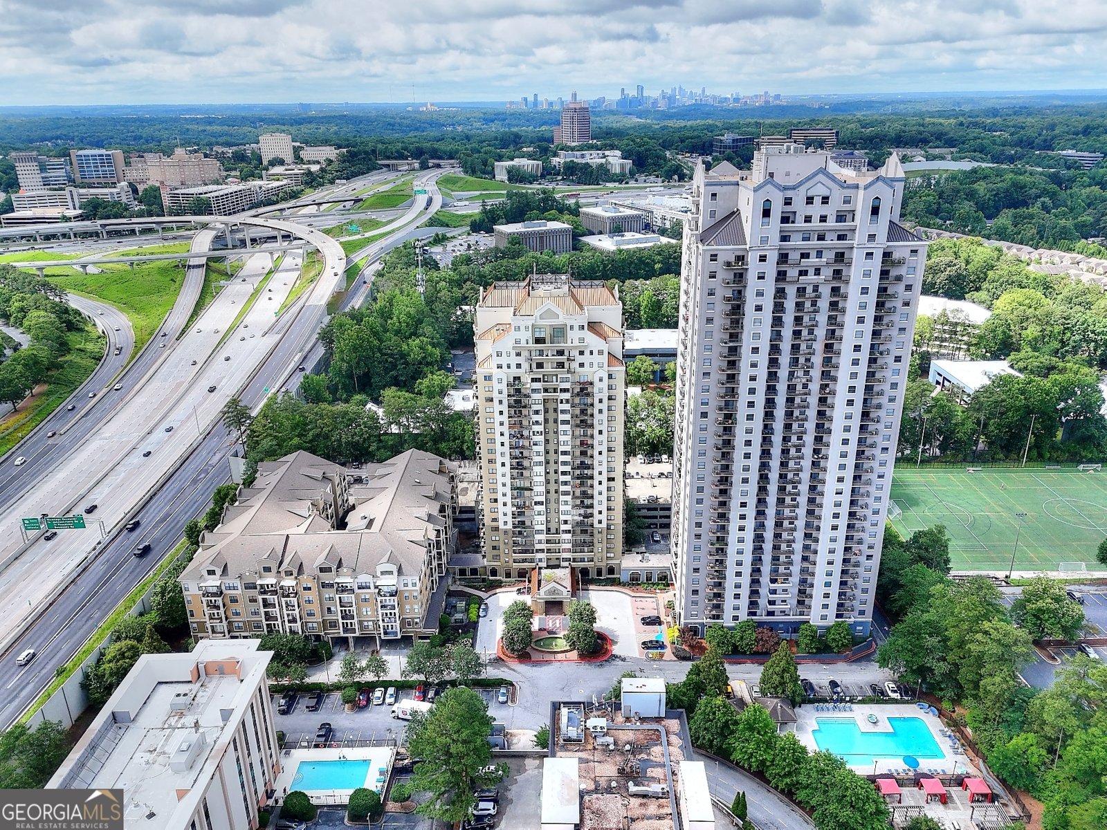 799 Hammond Drive Sandy Springs - main photo