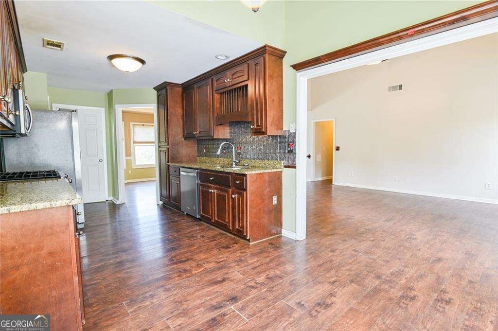 1875 Clear Springs Lane Lawrenceville - Photo 8