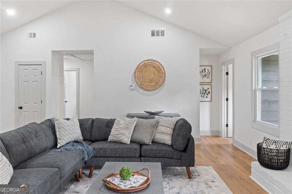 1590 Johnson Road Conyers - Photo 9