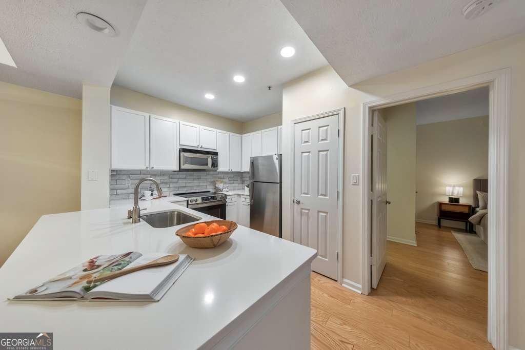 1250 Parkwood Circle Atlanta - Photo 6