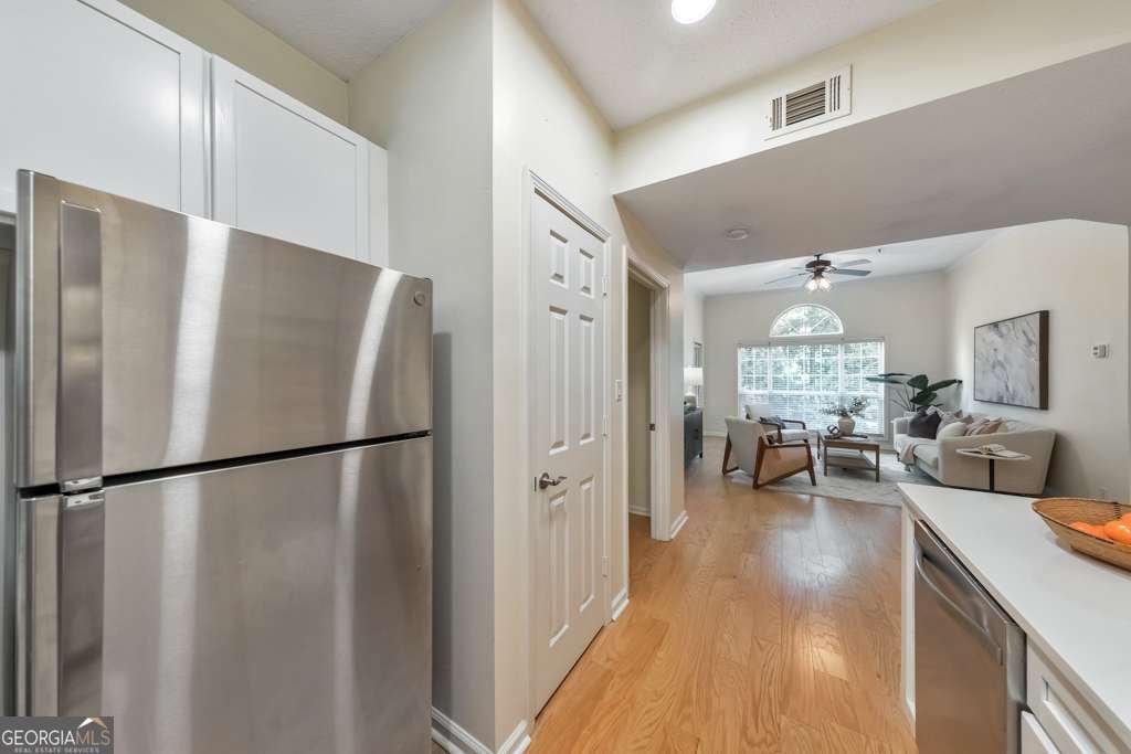 1250 Parkwood Circle Atlanta - Photo 8