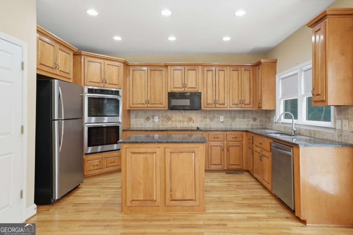 306 Sheridan Place Canton - Photo 18