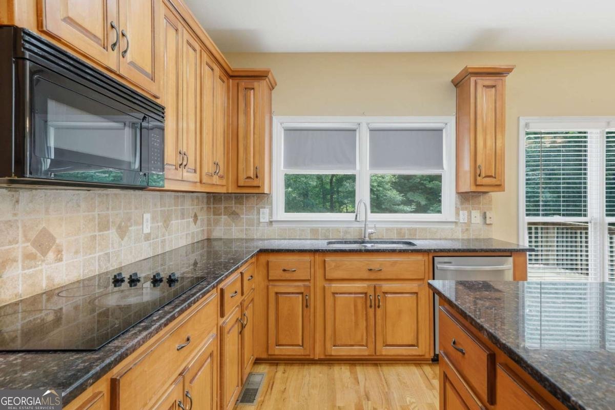 306 Sheridan Place Canton - Photo 20