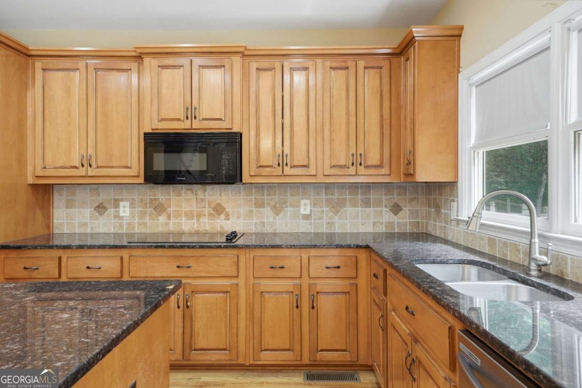 306 Sheridan Place Canton - Photo 21