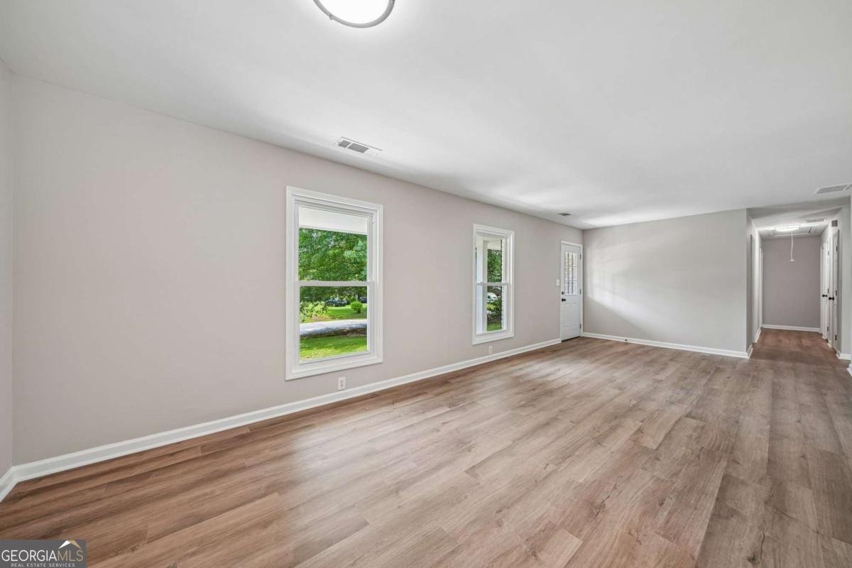 1352 White Oak Street Conyers - Photo 6