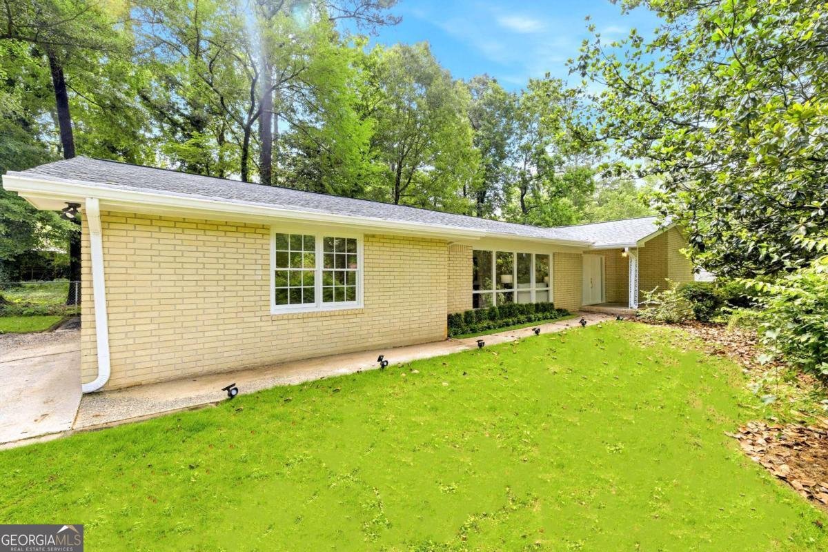 4765 Luray Drive Dunwoody - main photo