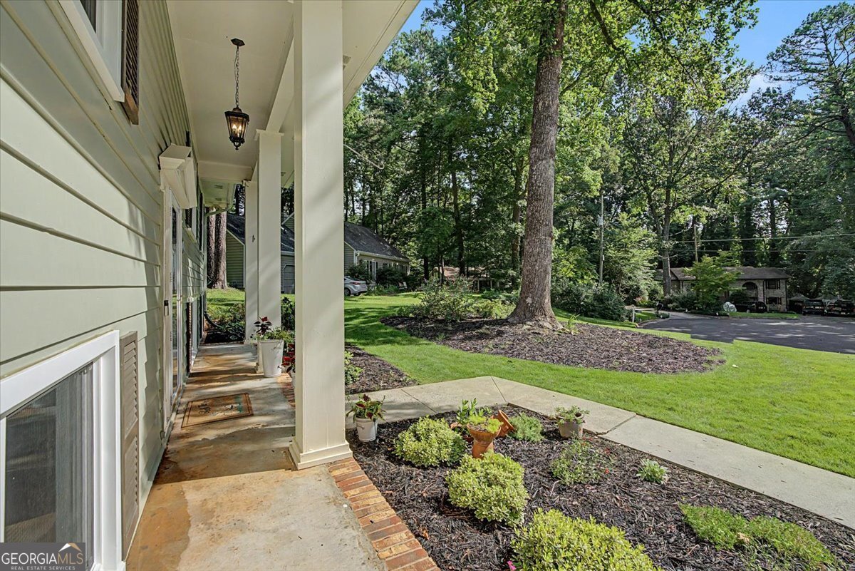 265 Pinetree Drive Marietta - Photo 8