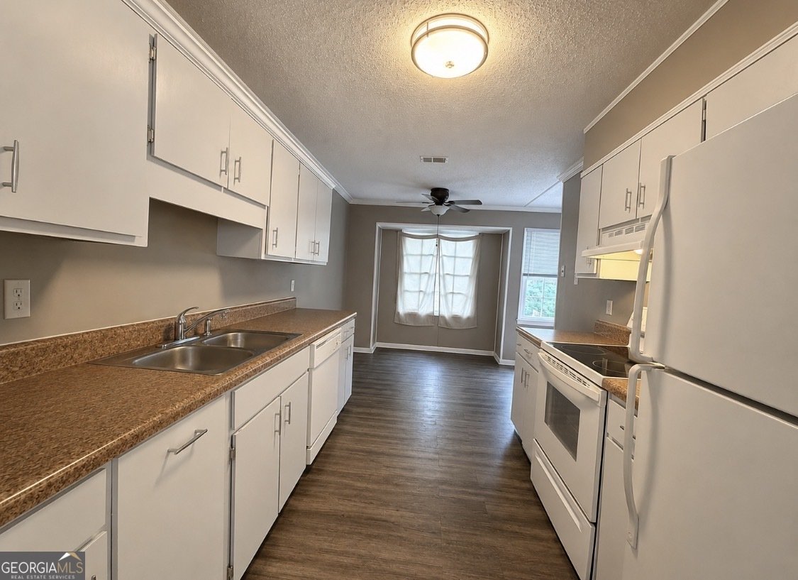6354 Shannon Parkway Union City - Photo 9