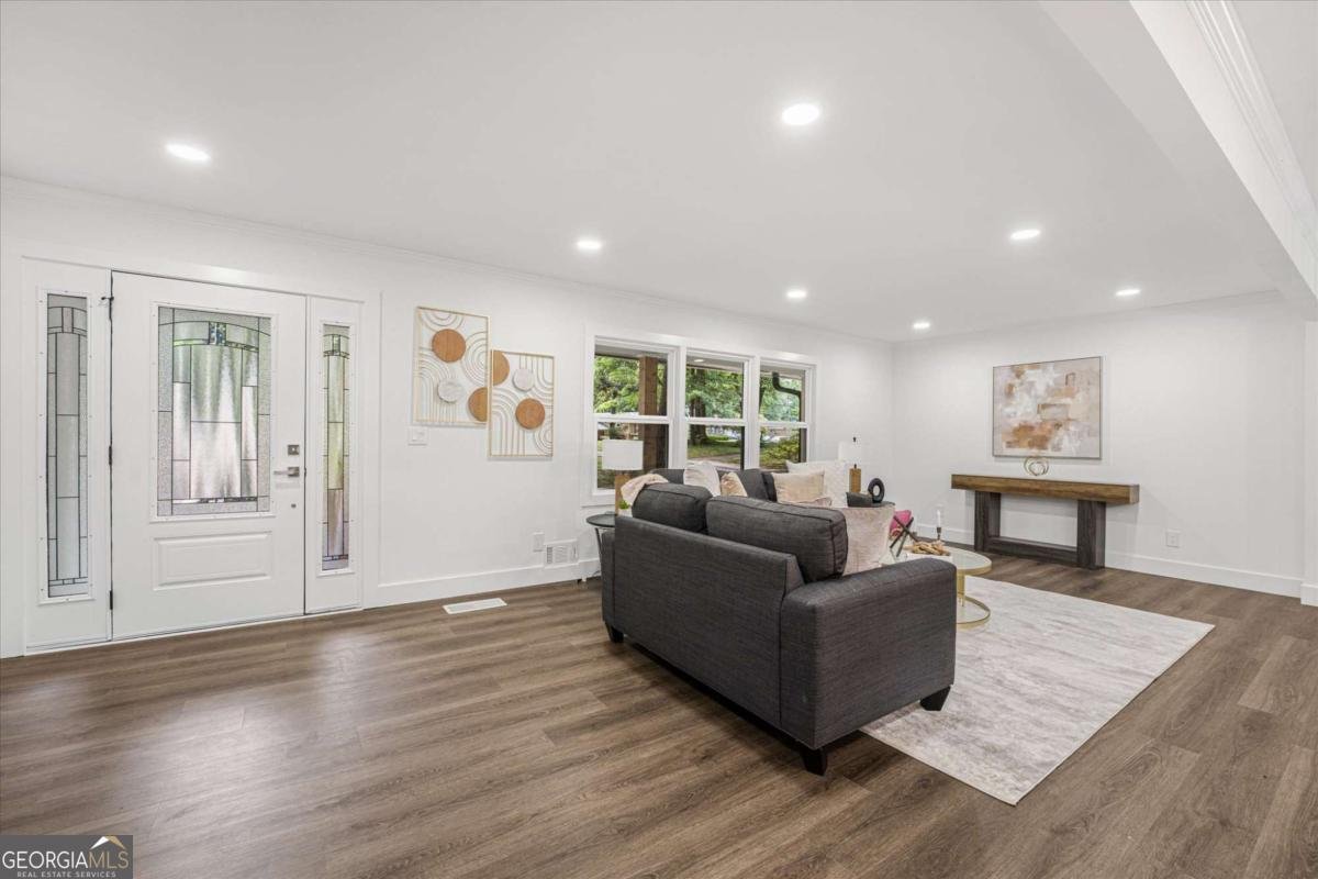 3137 Chapel Circle Decatur - Photo 14