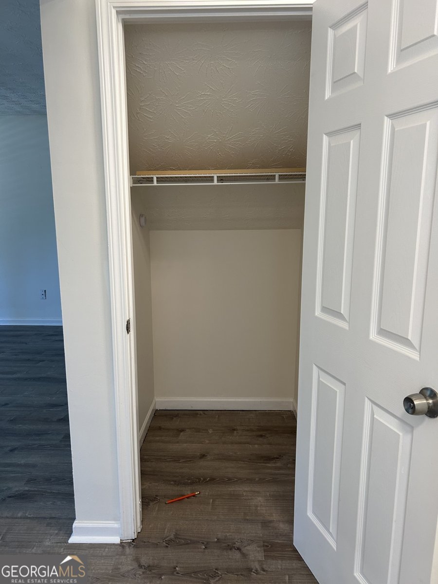 125 Sampson Court Covington - Photo 6