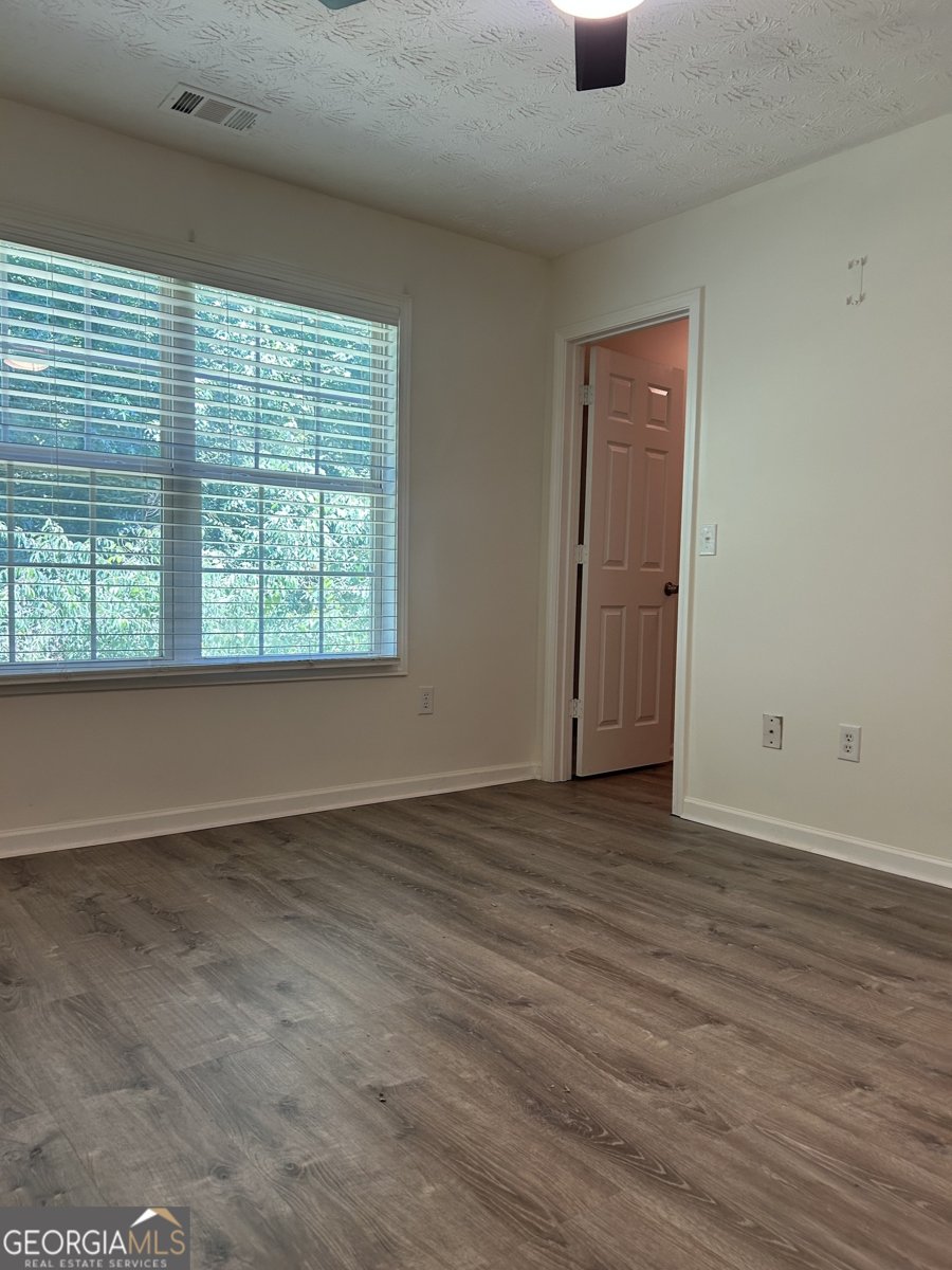 125 Sampson Court Covington - Photo 8